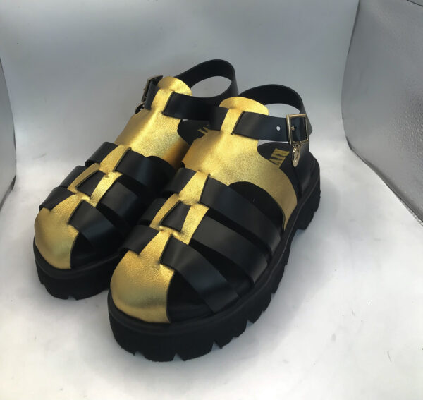 Closed-Toe Sandal